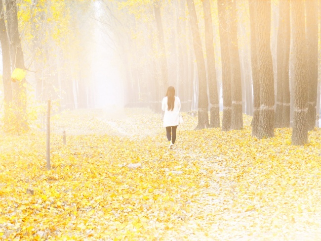 女生伤感失落背影图片精选