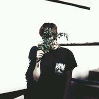 欧美男生霸气成熟范黑白头像