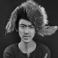 欧美男生霸气成熟范黑白头像