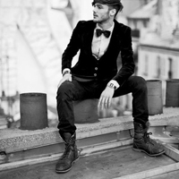 超帅气的男生黑白个性qq头像