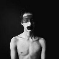 超帅气的男生黑白个性qq头像