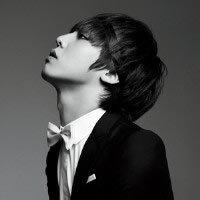 超帅气的男生黑白个性qq头像