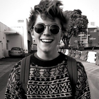 超帅气的男生黑白个性qq头像