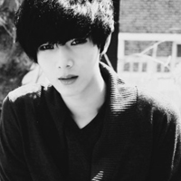 超帅气的男生黑白个性qq头像