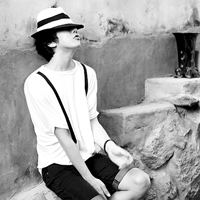 超帅气的男生黑白个性qq头像