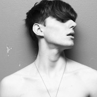 超帅气的男生黑白个性qq头像