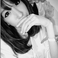 好看的女生黑白个性qq头像