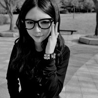 好看的女生黑白个性qq头像