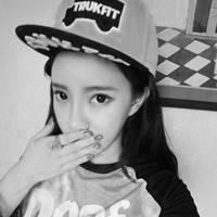 好看的女生黑白个性qq头像