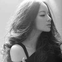 好看的女生黑白个性qq头像