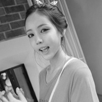 好看的女生黑白个性qq头像