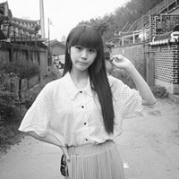 好看的女生黑白个性qq头像