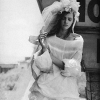 90后抽烟欧美黑白女生头像图片大全