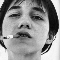 90后抽烟欧美黑白女生头像图片大全