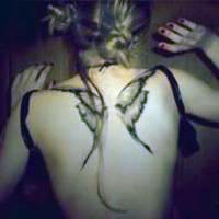 有纹身的霸气女生个性qq头像