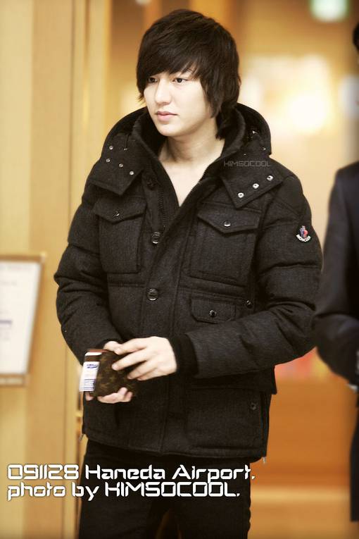 冷漠帅气的潮流男生图片