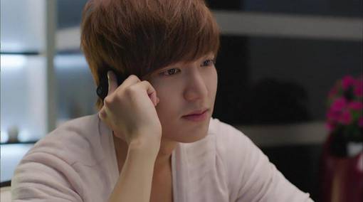 冷漠帅气的潮流男生图片