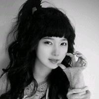 qq黑白图片女生伤感头像大全