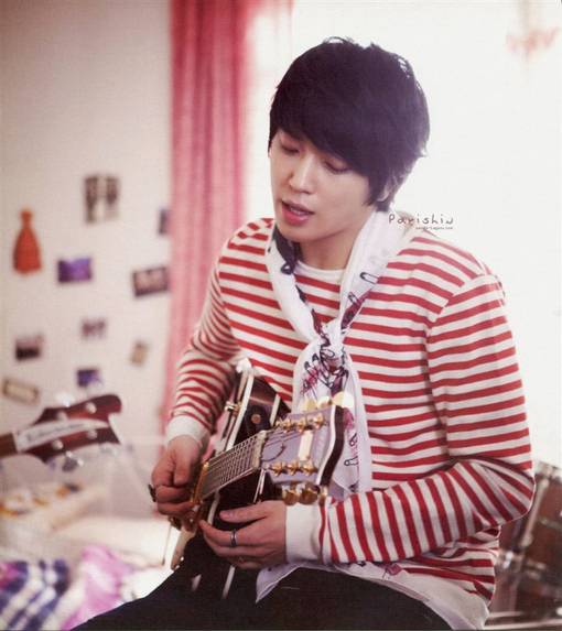 帅气戴眼镜小男生图片