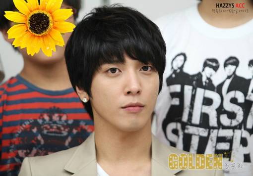 帅气戴眼镜小男生图片