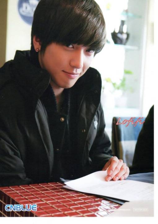 帅气戴眼镜小男生图片