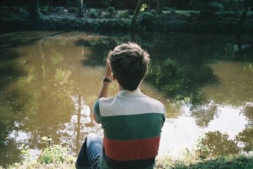 男生图片帅气伤感背影 莫名的心疼