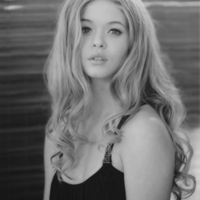 黑白头像图片女生霸气伤感