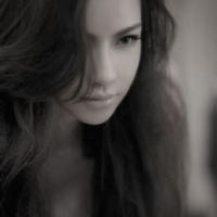 唯美欧美黑白女生头像图片