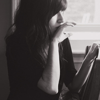 唯美欧美黑白女生头像图片