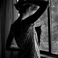 唯美欧美黑白女生头像图片