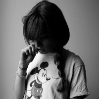 唯美欧美黑白女生头像图片