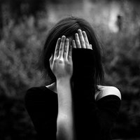 唯美欧美黑白女生头像图片