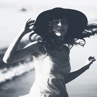 唯美欧美黑白女生头像图片