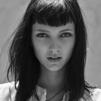 唯美欧美黑白女生头像图片