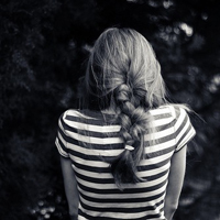 唯美欧美黑白女生头像图片