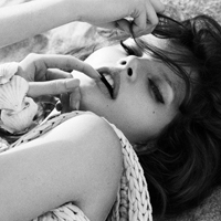 唯美欧美黑白女生头像图片