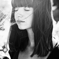 唯美欧美黑白女生头像图片