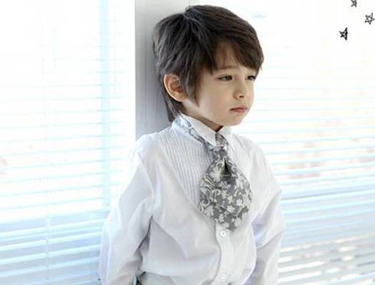 00后小男生图片帅气阳光