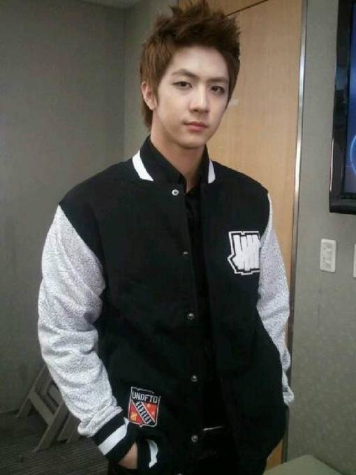 唯美有爱阳光男生图片高清