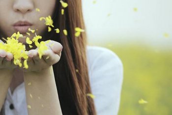 唯美非主流女生图片侧面阳光