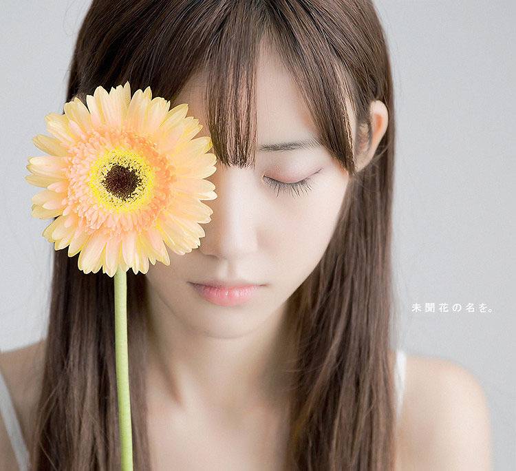 唯美纯白系女生图片大全大图