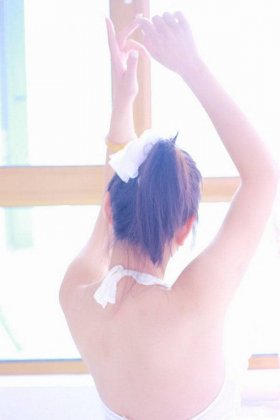 清新妙龄女生图片大图