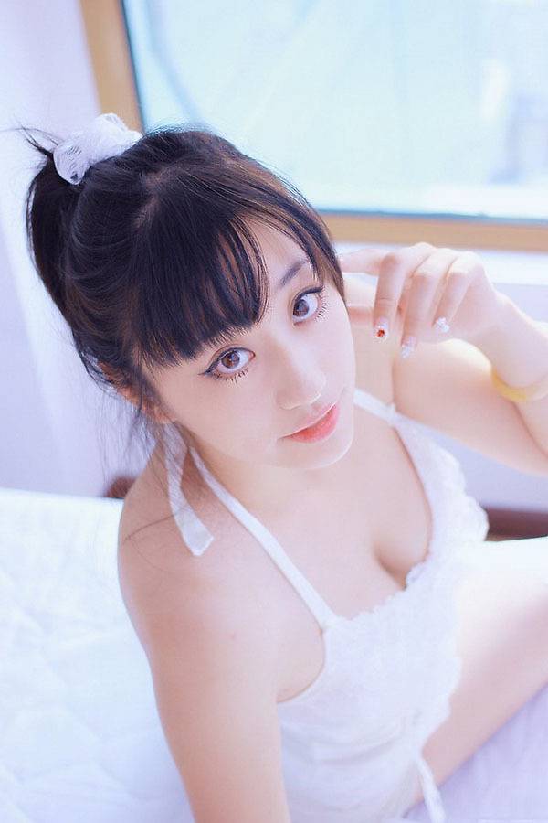 清新妙龄女生图片大图