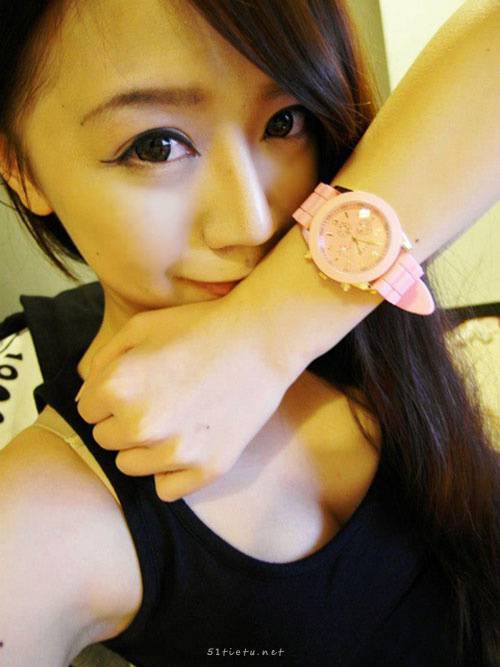 文艺成熟浓妆女生图片大全 青春总要有一场繁华