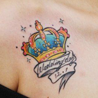 欧美超拽女生个性胸部纹身头像图片