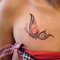 欧美超拽女生个性胸部纹身头像图片