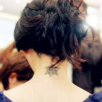 锁骨纹身超拽女生头像图片大全