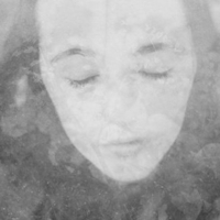 有关欧美女生黑白诡异头像图片