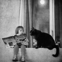 有关欧美女生黑白诡异头像图片