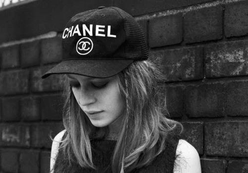 黑白欧美范妩媚气质女生图片